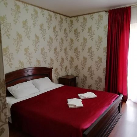Mini-Hotel Yanson 2 Гагра Екстер'єр фото