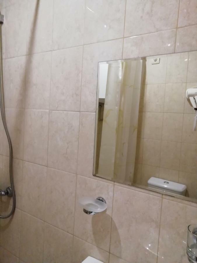 Mini-Hotel Yanson 2 Гагра Екстер'єр фото