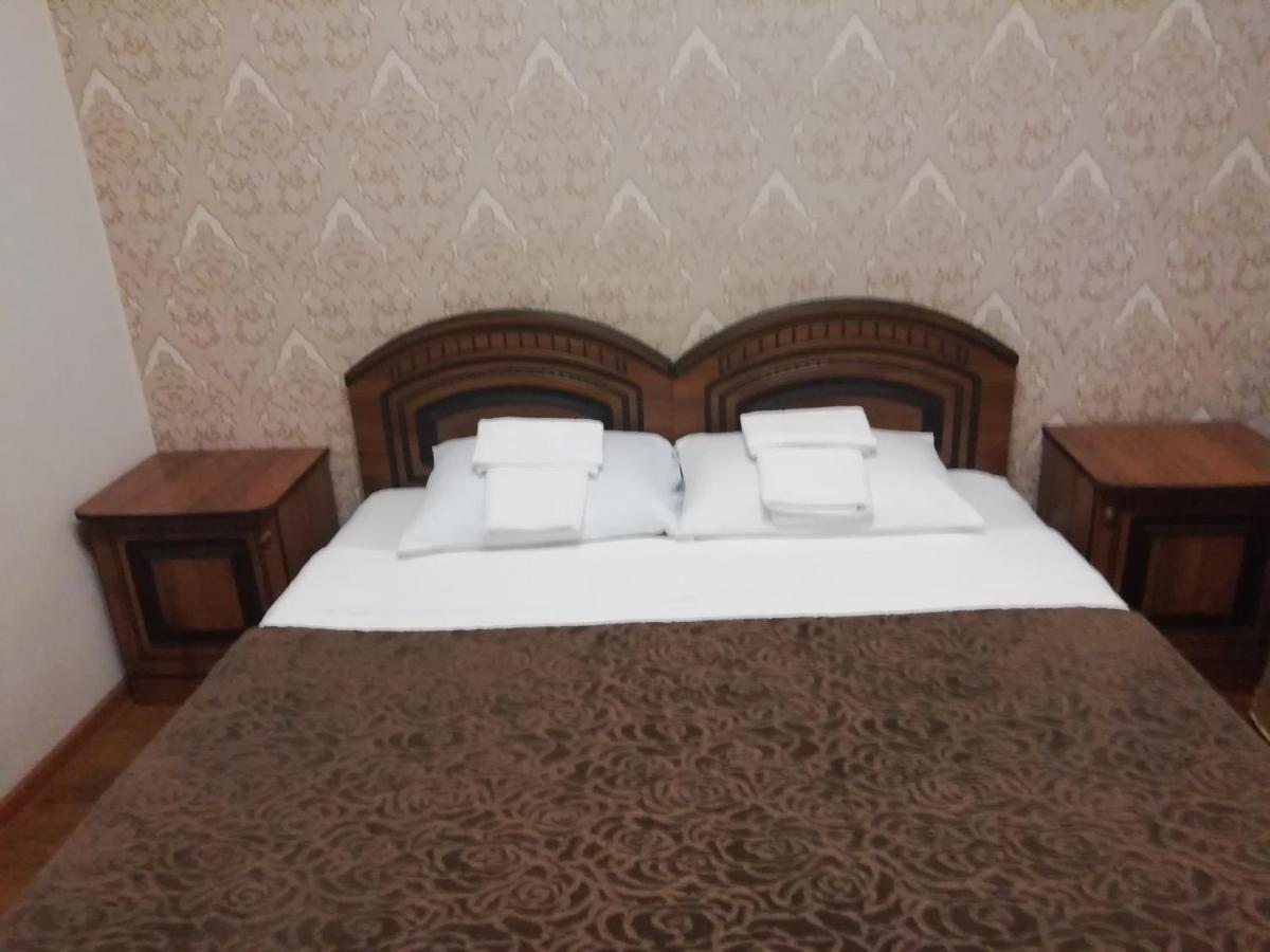Mini-Hotel Yanson 2 Гагра Екстер'єр фото